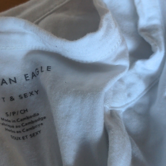 Tshirt - Picture 2 of 2